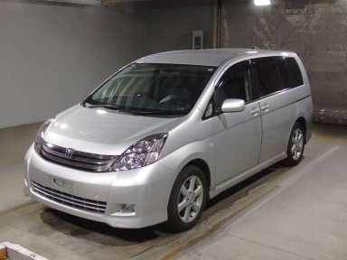 2005 Toyota Isis