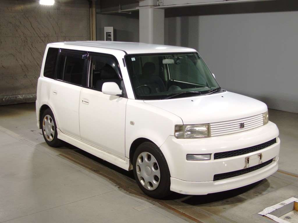 2005 Toyota bB NCP30[2]