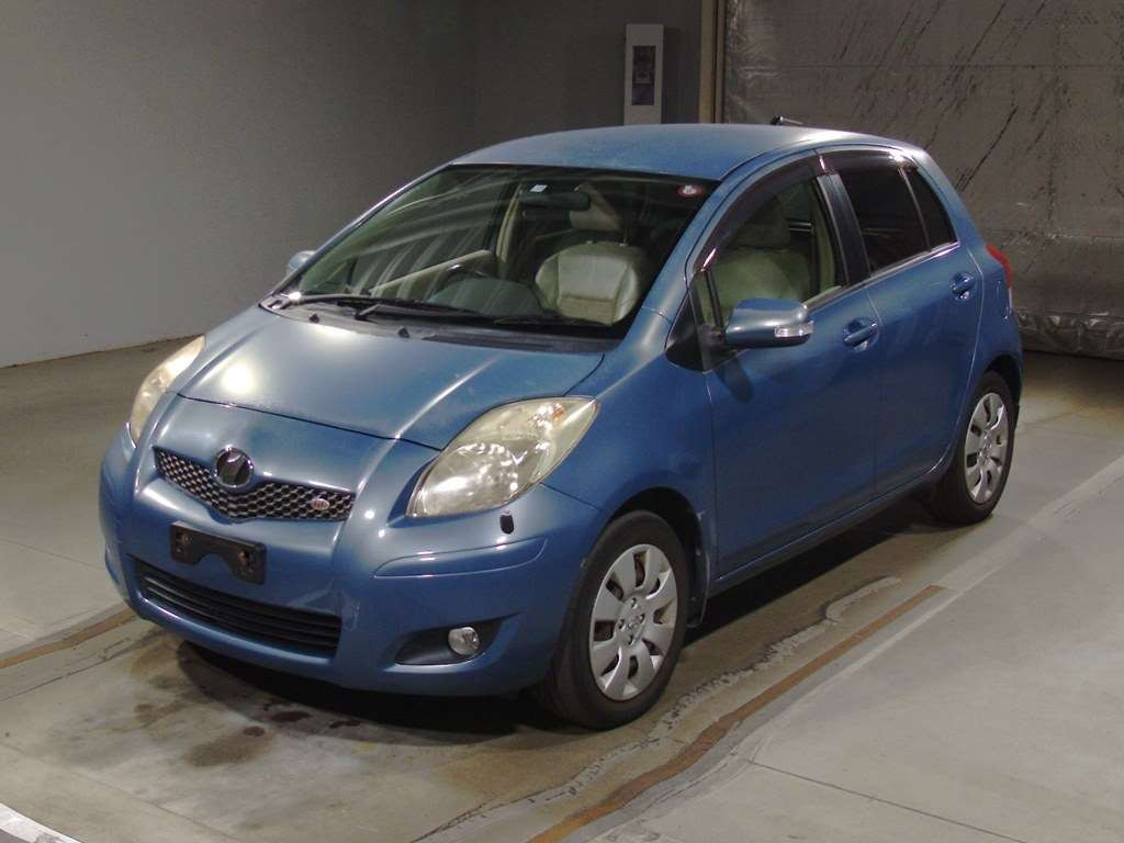 2007 Toyota Vitz SCP90[0]