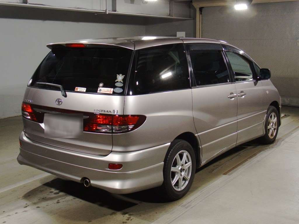 2004 Toyota Estima ACR40W[1]