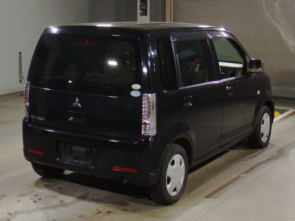 2010 Mitsubishi eK Wagon H82W[1]