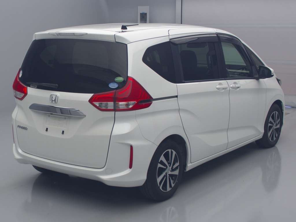 2016 Honda Freed GB5[1]