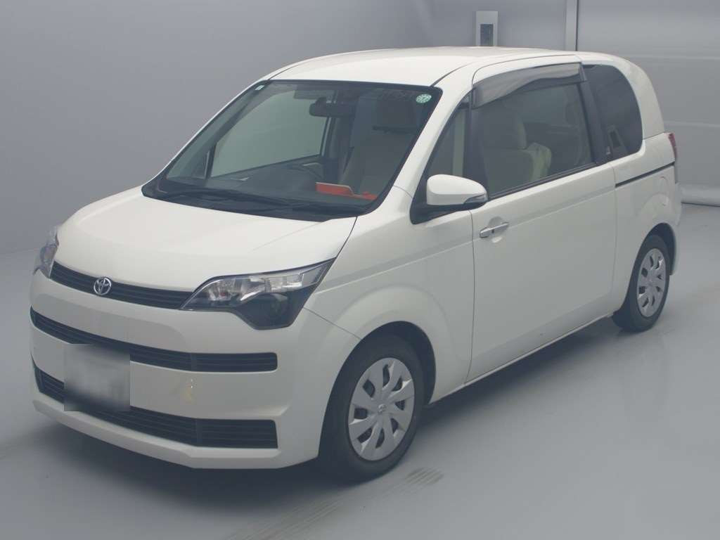 2013 Toyota Spade NCP141[0]