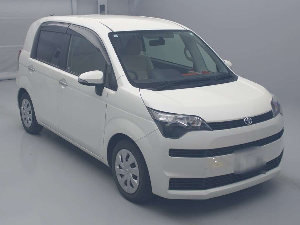 2013 Toyota Spade NCP141[2]