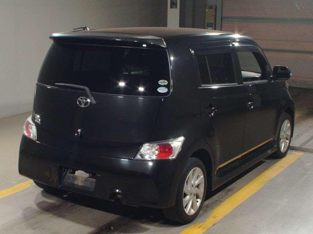 2011 Toyota bB QNC21[1]