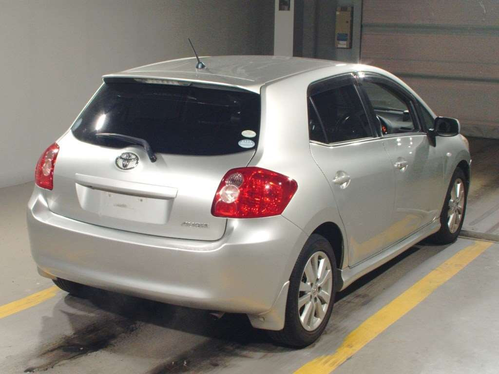 2007 Toyota Auris ZRE152H[1]