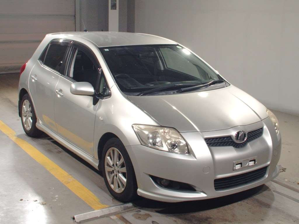 2007 Toyota Auris ZRE152H[2]