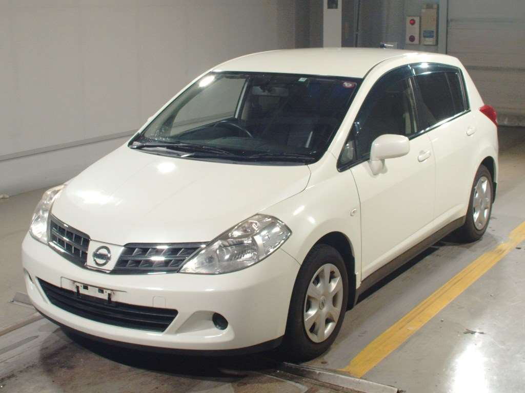 2011 Nissan Tiida C11[0]