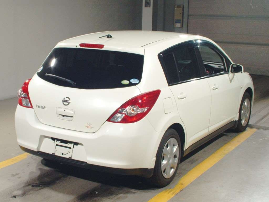 2011 Nissan Tiida C11[1]