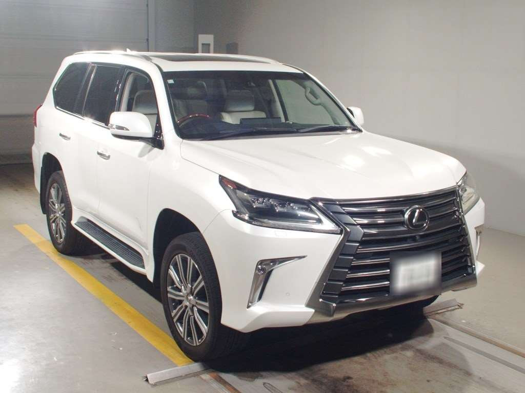 2016 Lexus LX URJ201W[2]