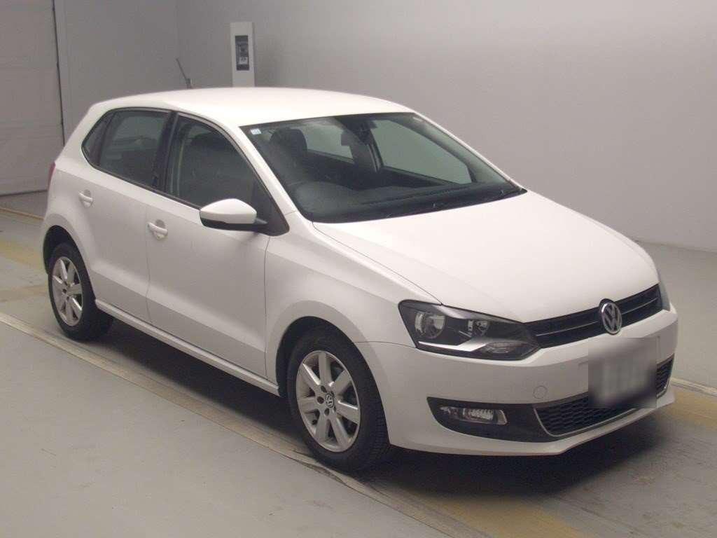 2010 Volkswagen Polo 6RCBZ[2]