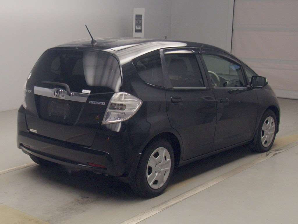 2011 Honda Fit Hybrid GP1[1]