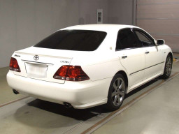 2005 Toyota Crown