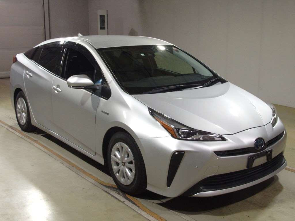 2019 Toyota Prius ZVW51[2]