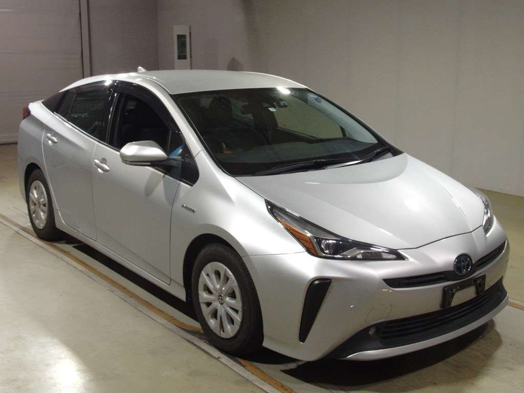 2019 Toyota Prius ZVW51[2]