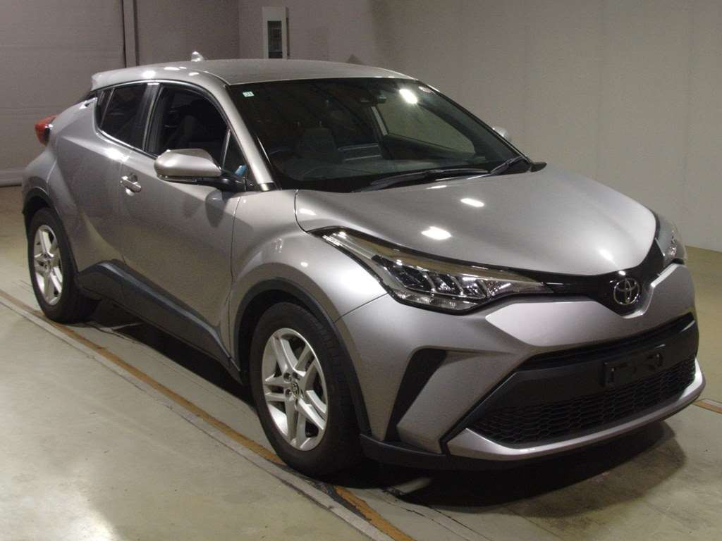 2020 Toyota C-HR NGX10[2]