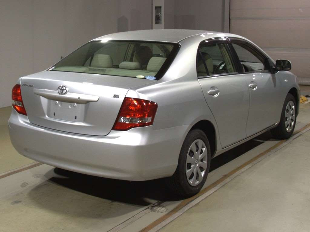 2010 Toyota Corolla Axio NZE141[1]