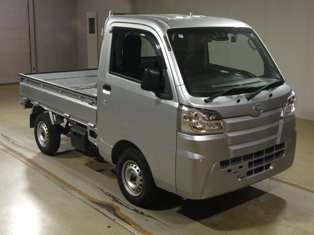 2020 Daihatsu Hijet Truck S500P[2]