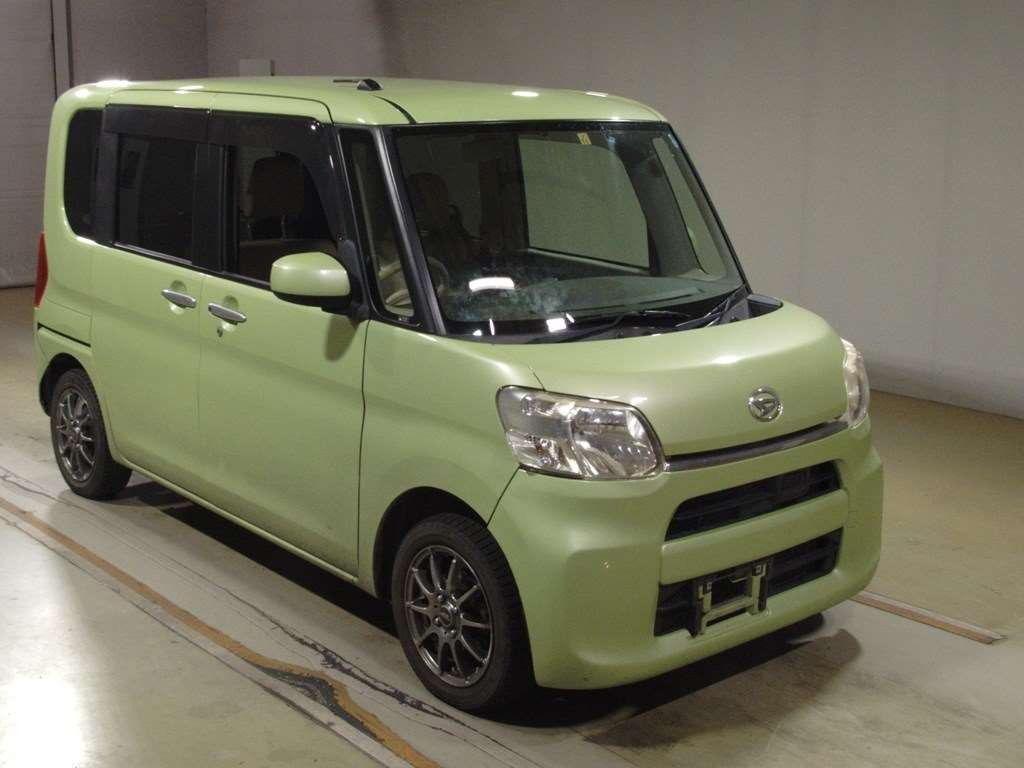 2013 Daihatsu Tanto LA600S[2]