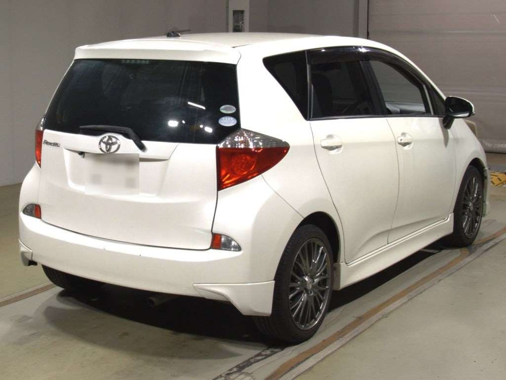 2012 Toyota Ractis NCP120[1]