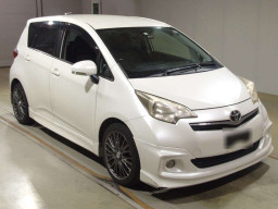 2012 Toyota Ractis