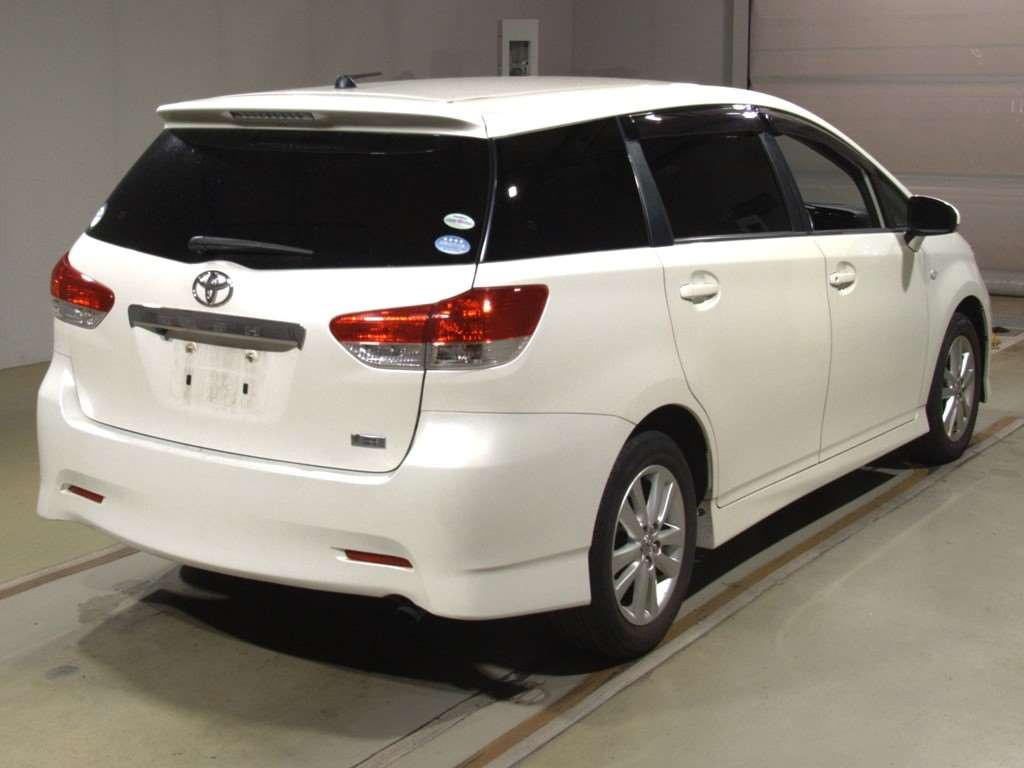 2010 Toyota Wish ZGE20W[1]