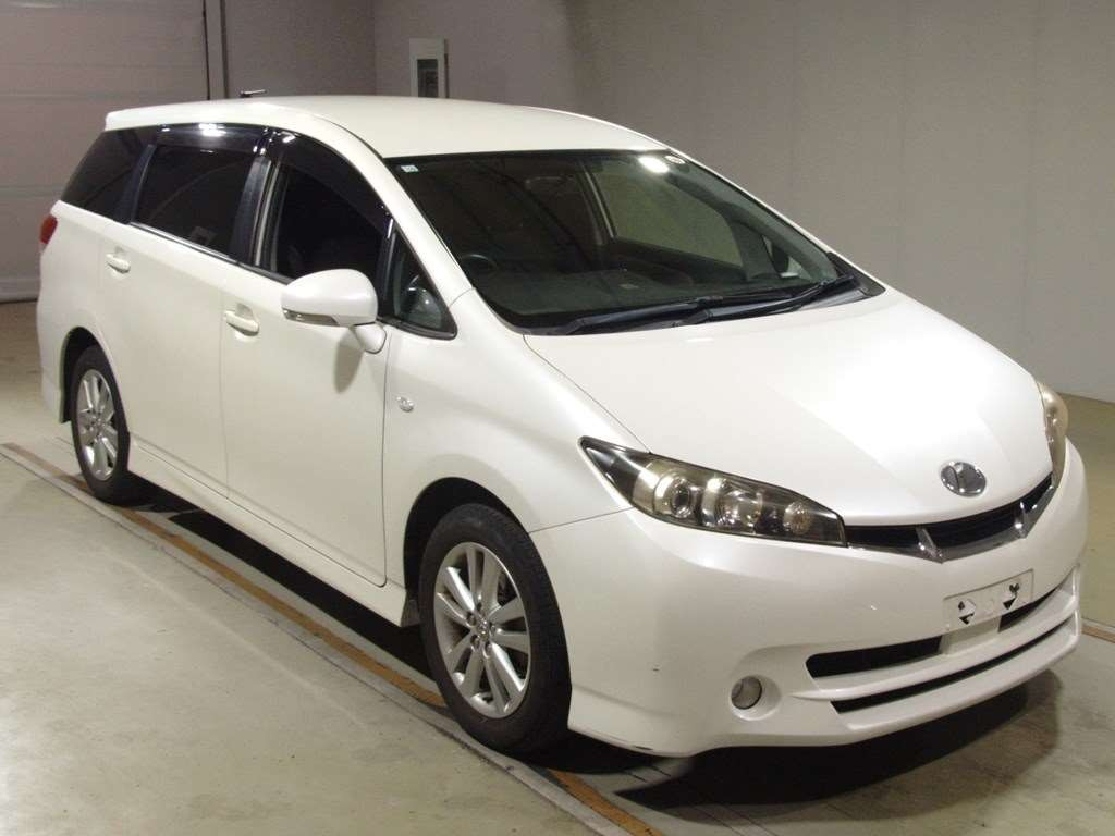 2010 Toyota Wish ZGE20W[2]