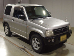 2000 Mitsubishi Pajero Mini