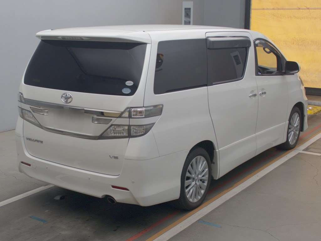 2012 Toyota Vellfire GGH20W[1]