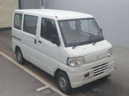 2014 Mitsubishi Minicab Van