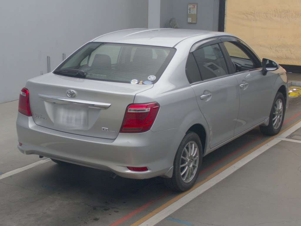 2016 Toyota Corolla Axio NZE164[1]