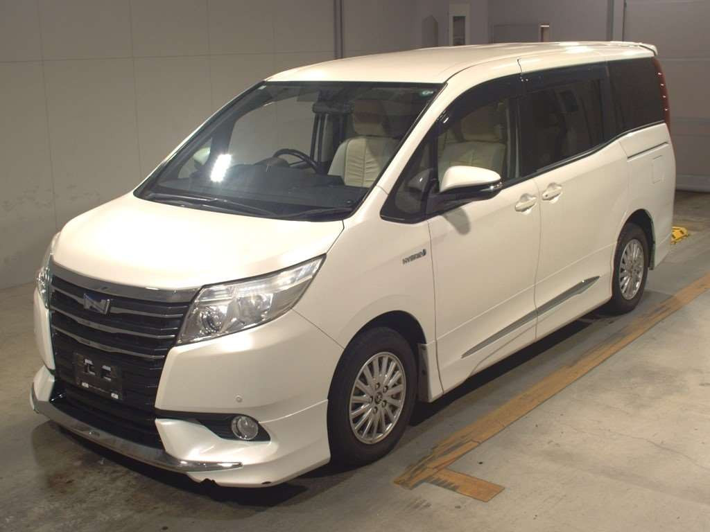 2015 Toyota Noah ZWR80G[0]