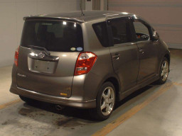 2005 Toyota Ractis