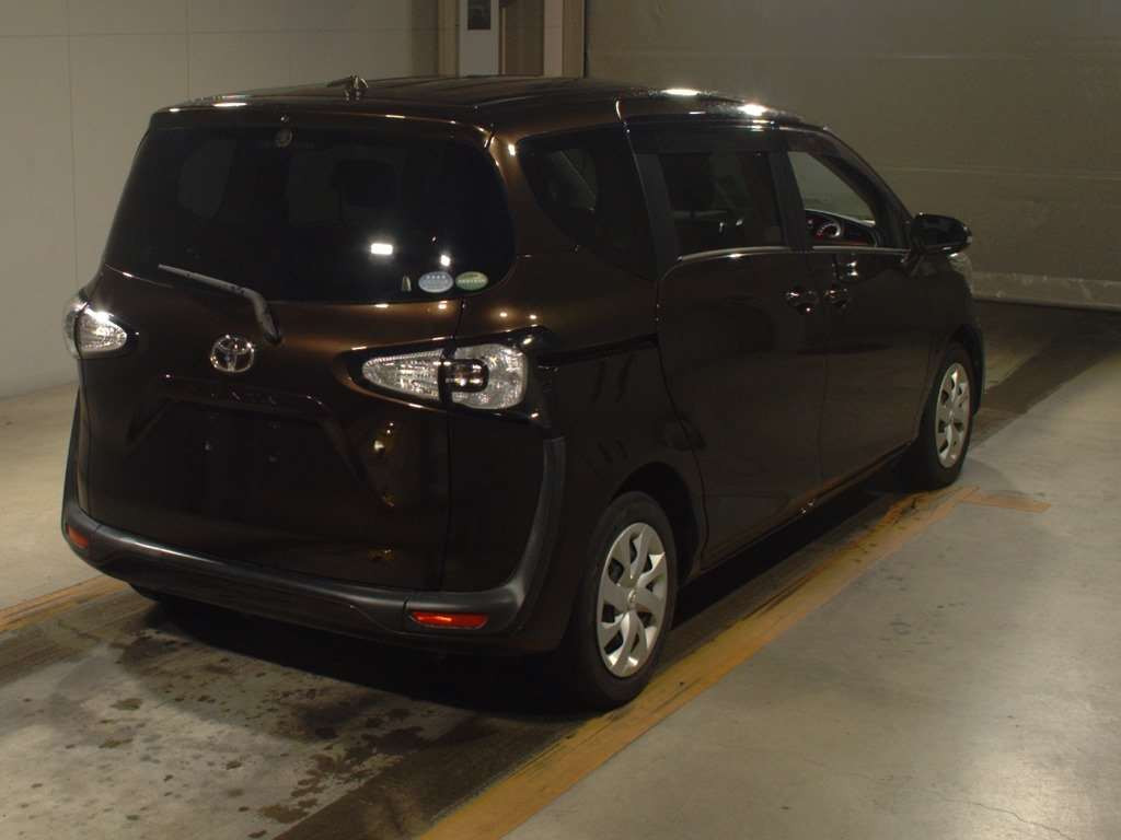 2017 Toyota Sienta NSP170G[1]