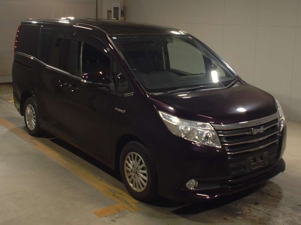 2014 Toyota Noah ZWR80G[2]