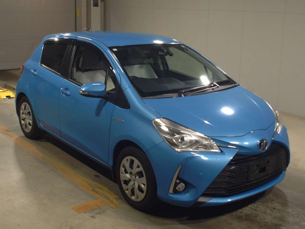 2019 Toyota Vitz NHP130[2]