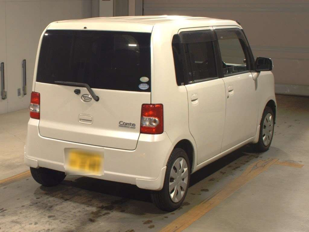 2010 Daihatsu Move Conte L575S[1]