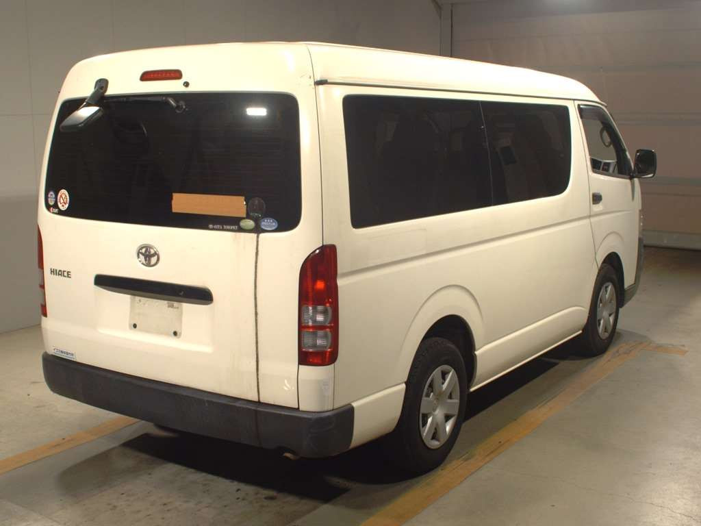 2005 Toyota Hiace Wagon TRH214W[1]