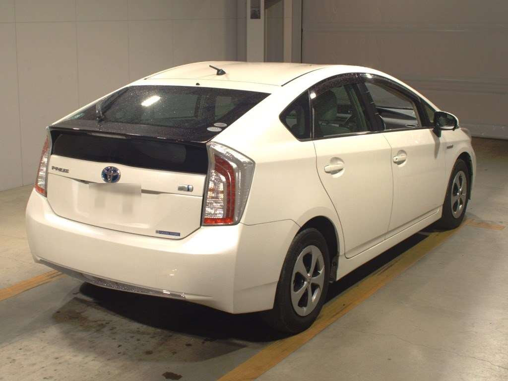 2012 Toyota Prius ZVW30[1]