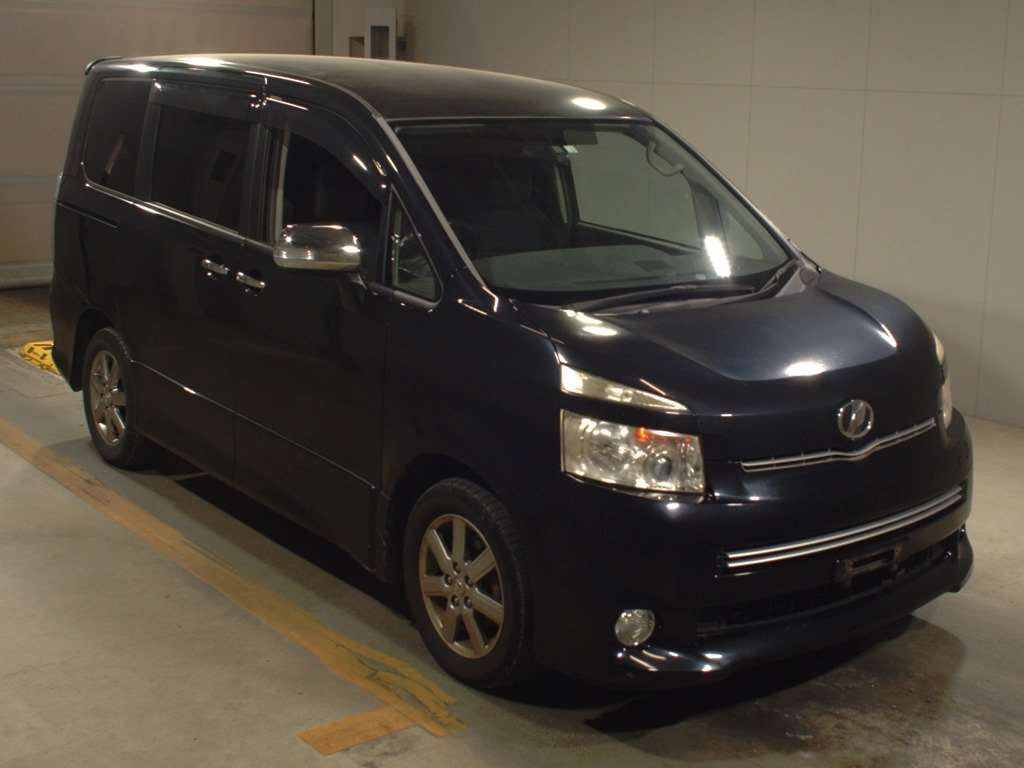 2009 Toyota Voxy ZRR70W[2]