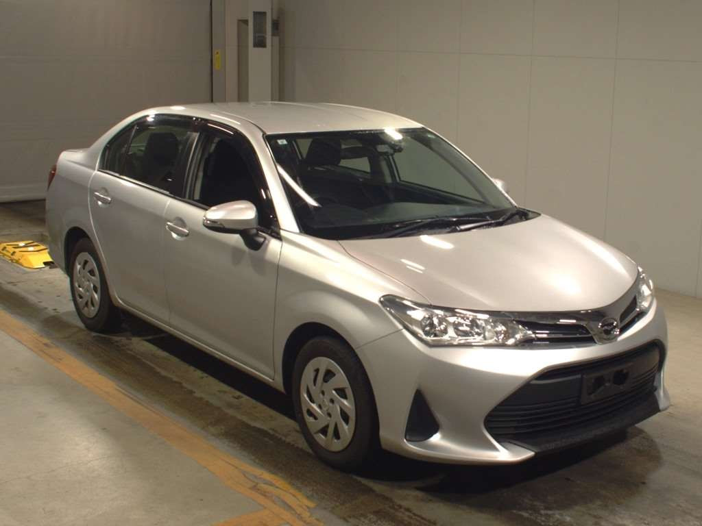 2019 Toyota Corolla Axio NRE161[2]