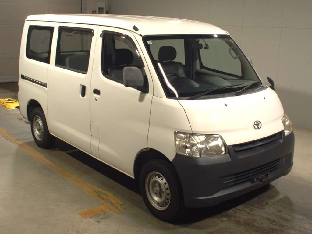 2017 Toyota Townace Van S402M[2]