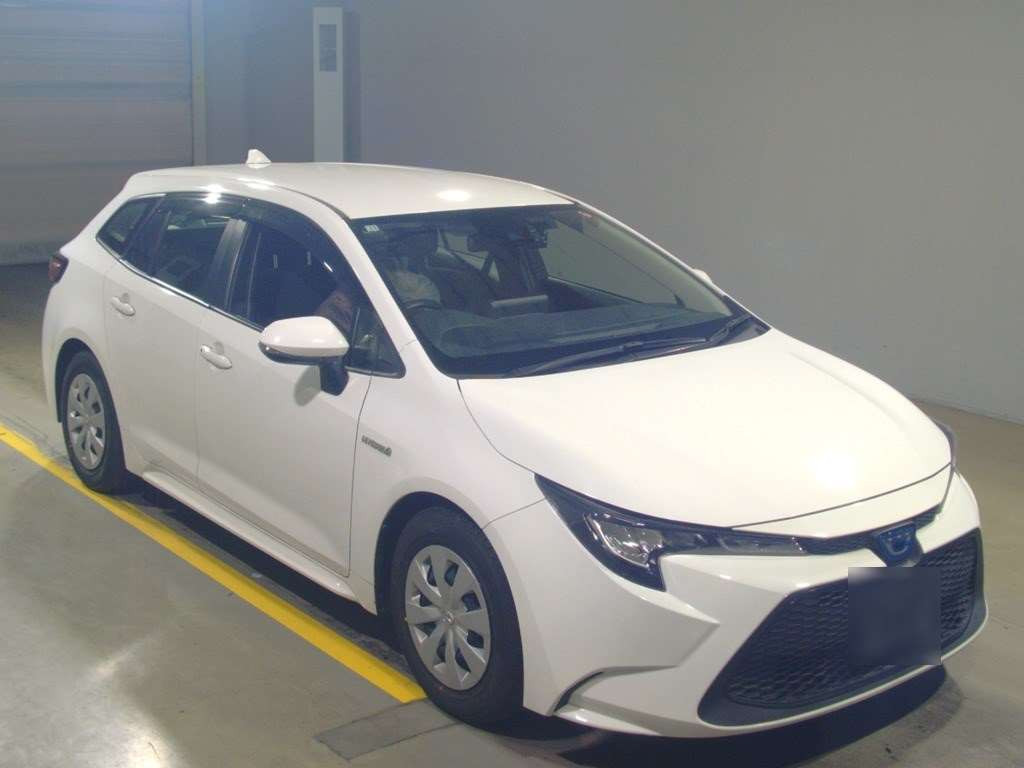 2019 Toyota Corolla Touring Wagon ZWE211W[2]