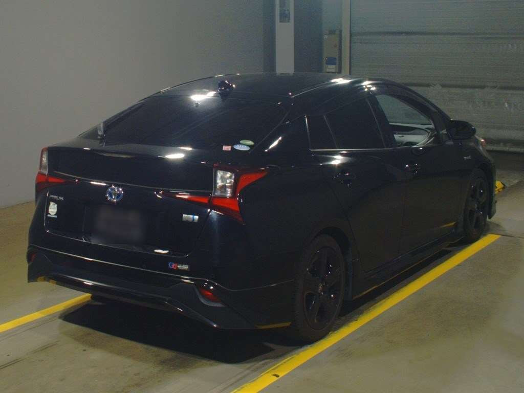 2019 Toyota Prius ZVW51[1]