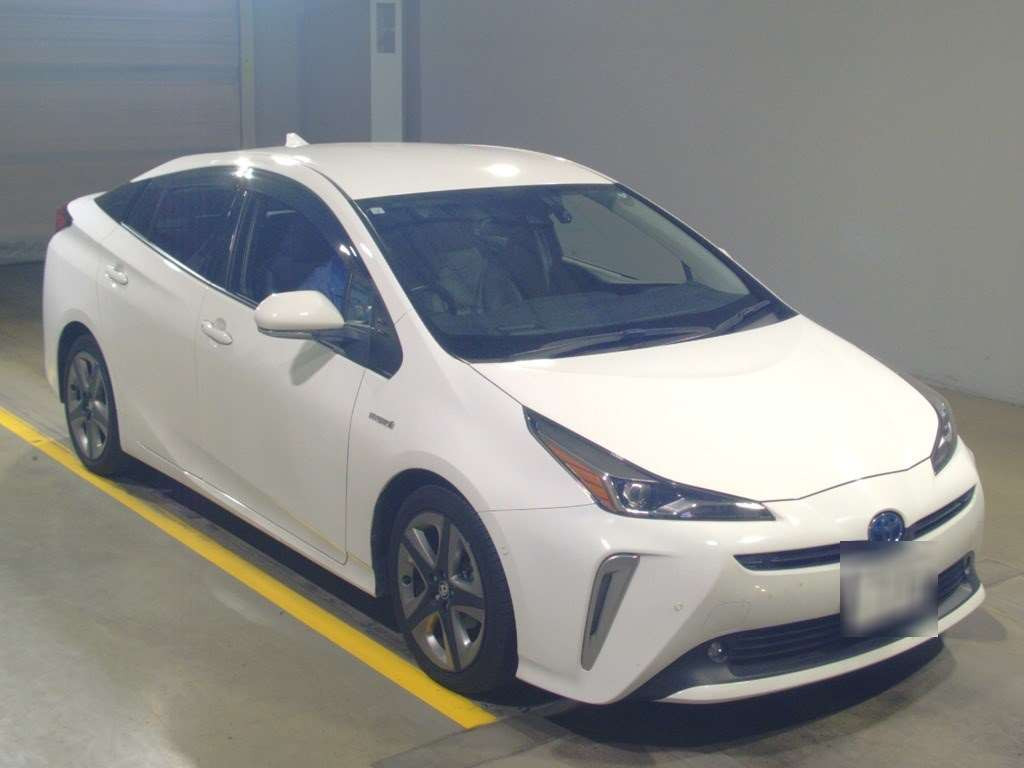 2019 Toyota Prius ZVW51[2]