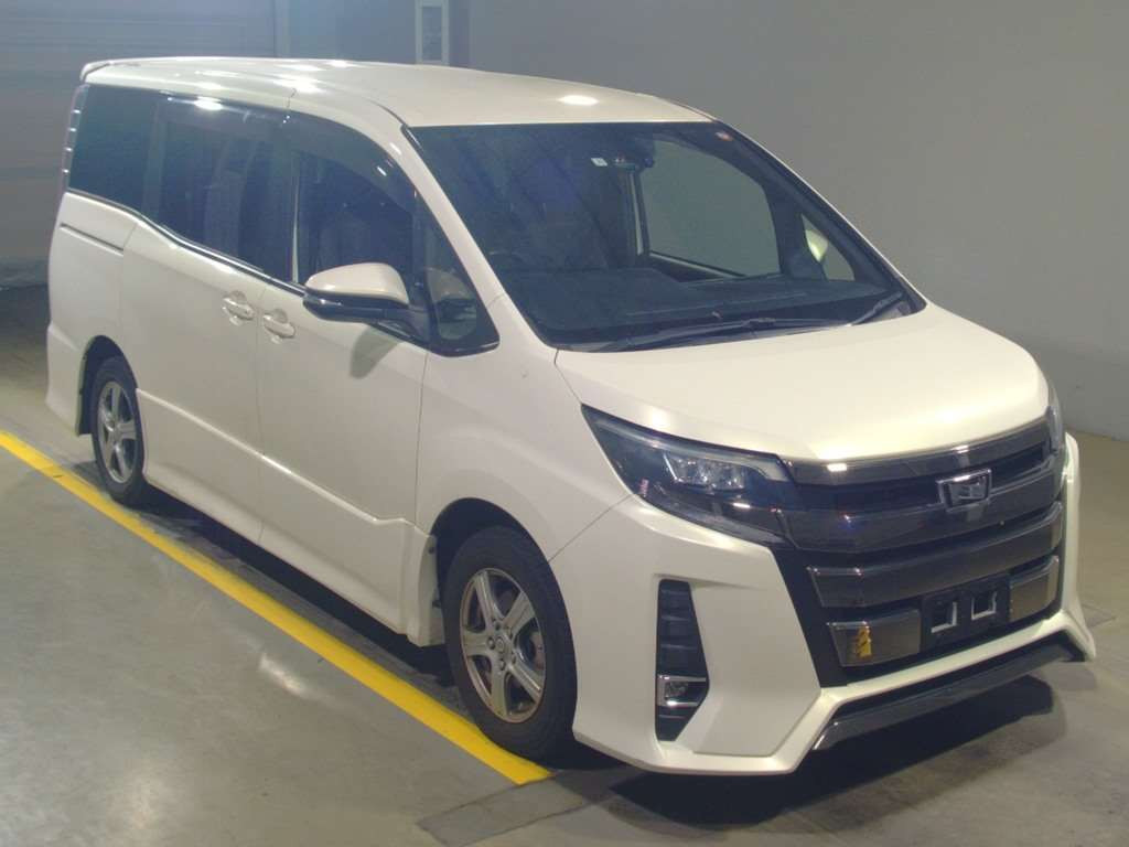 2017 Toyota Noah ZRR80W[2]