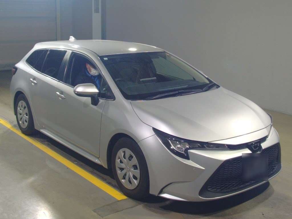 2020 Toyota Corolla Touring Wagon ZRE212W[2]