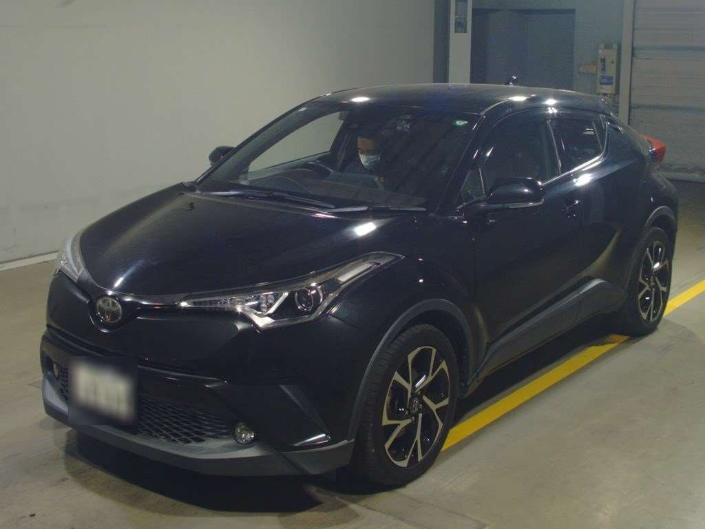 2017 Toyota C-HR NGX50[0]