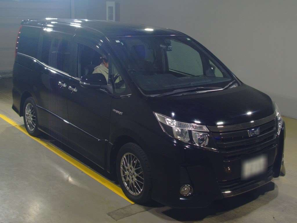 2016 Toyota Noah ZWR80W[2]