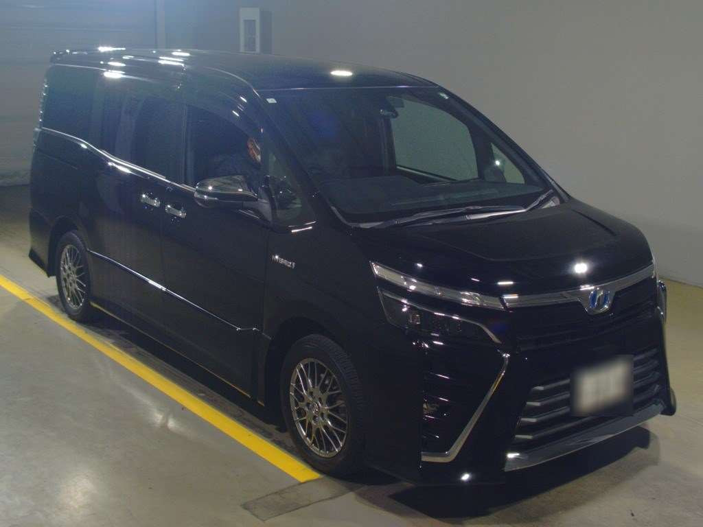 2018 Toyota Voxy ZWR80W[2]